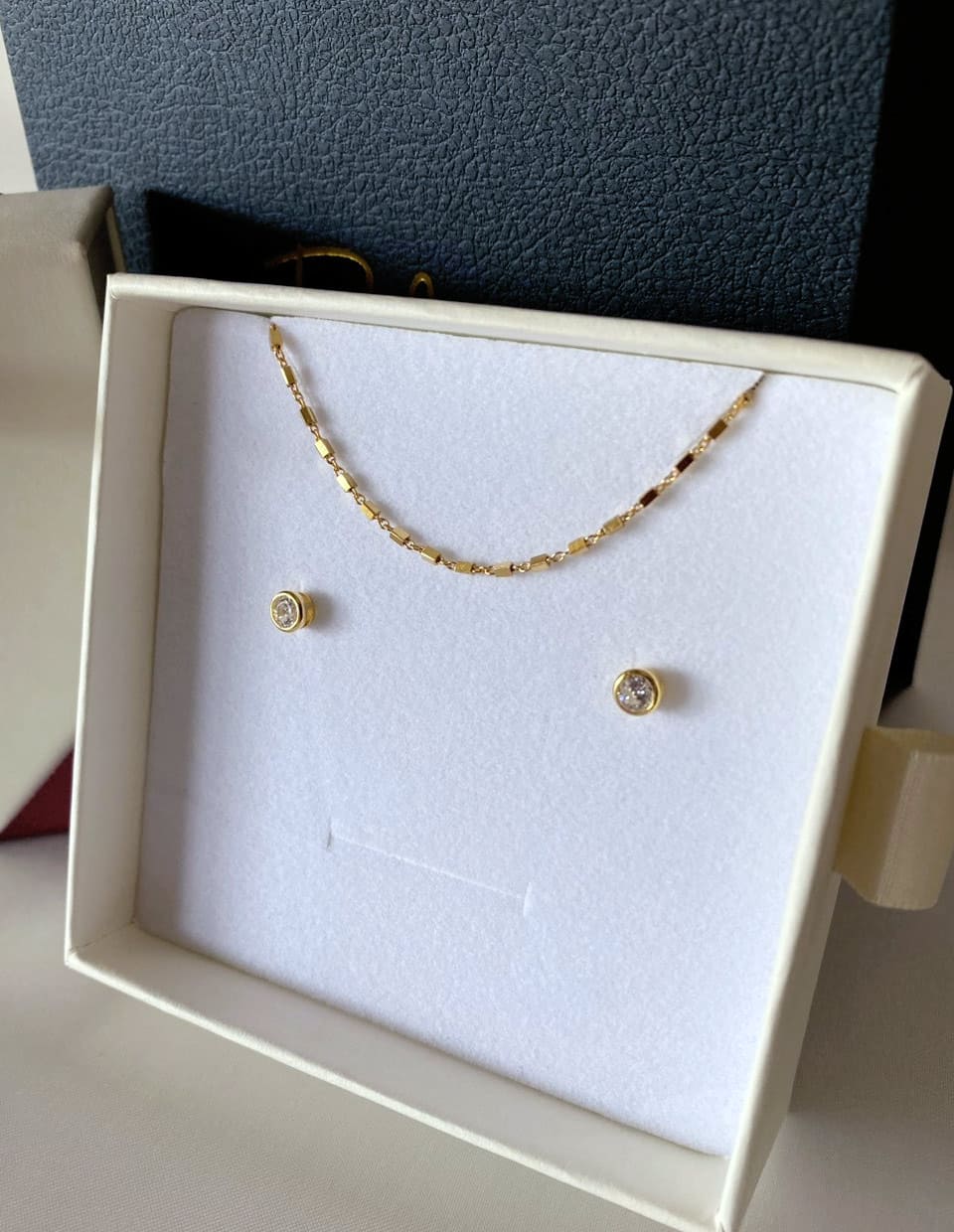 [Xmas SET] A：Light Gift – 覆輪留めピアス＋キューブチェーンネックレス SV925（2SET）