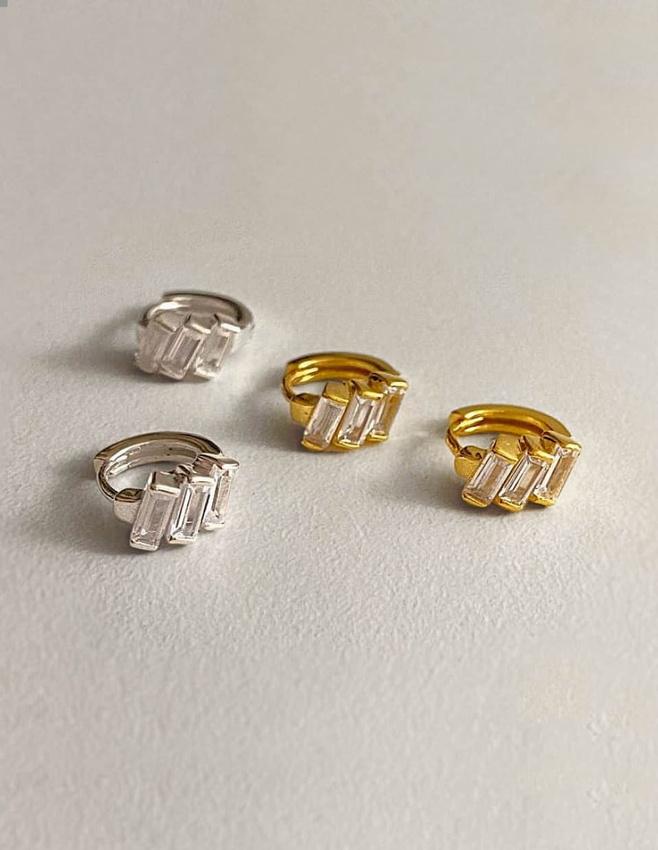 CZバゲットカットミニフープピアス シルバー925