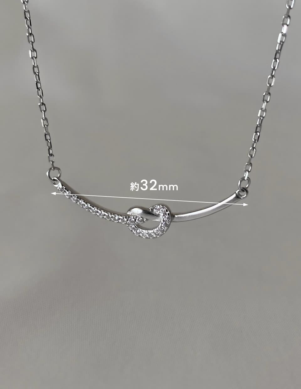 表情を使い分ける CZノットネックレス SV925