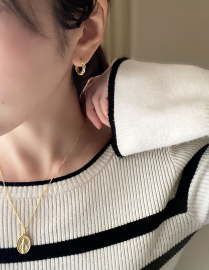 CZツイストフープピアス SV925