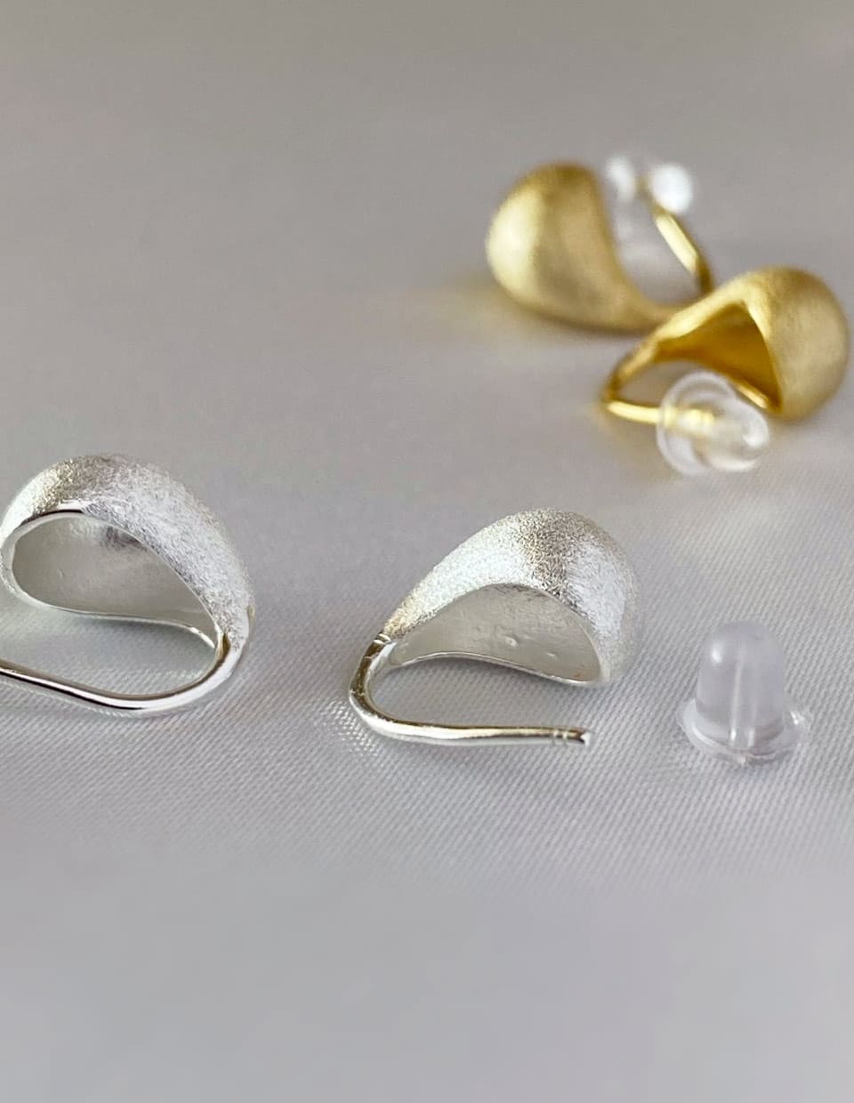 マットドロップピアス SV925